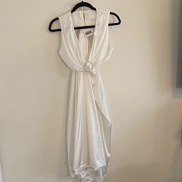 NWT All About May Elle Maxi Dress White Bridal Cutout Open Back size US4 - Picture 2 of 11